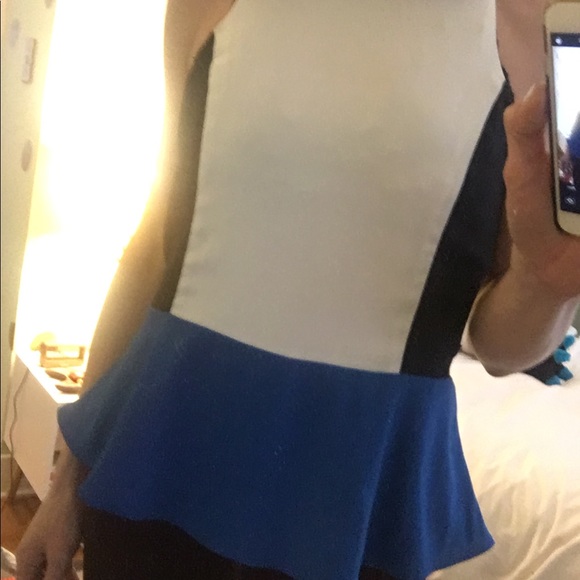 EUC Express colorblock peplum top. Sz M - Picture 4 of 4